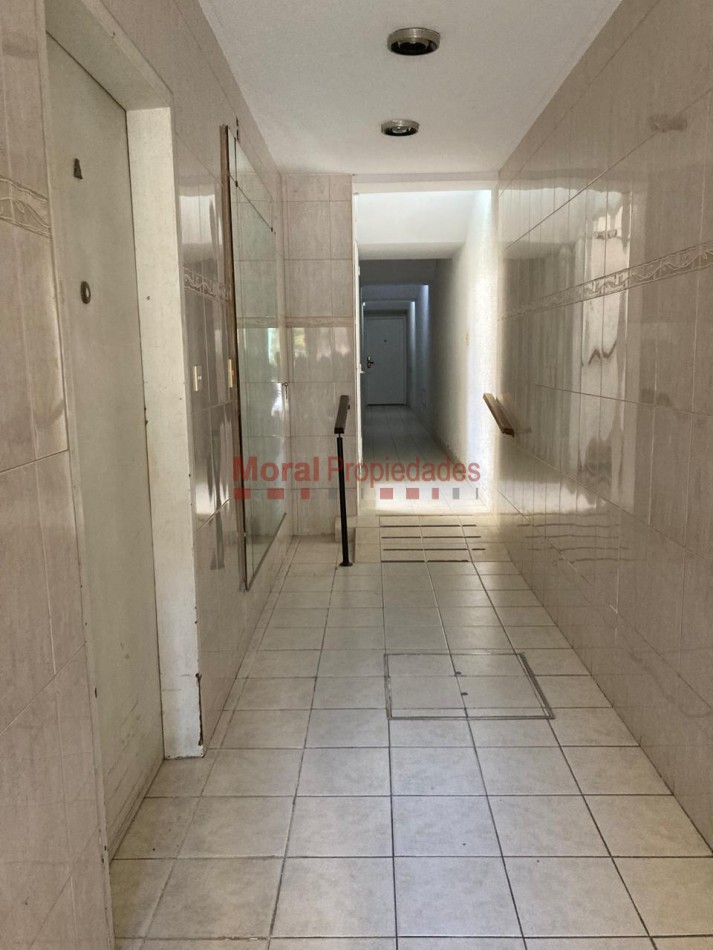 AMPLIO TRES AMBIENTES CON BALCON EN COLEGIALES
