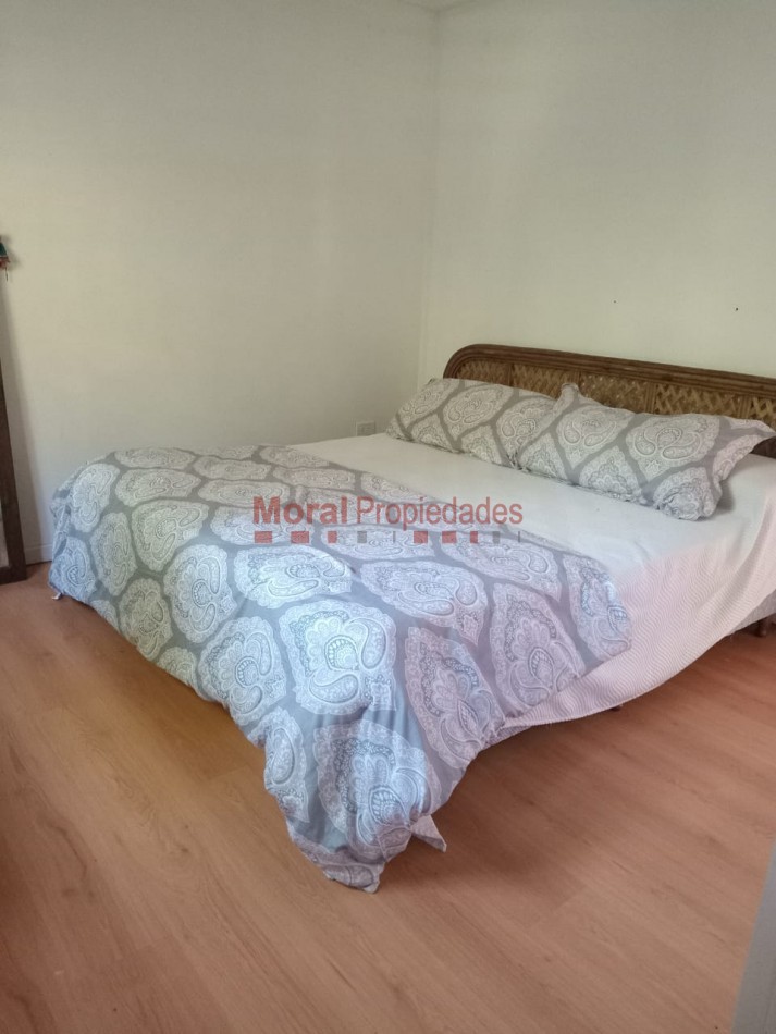 IMPECABLE CASA CON PILETA EN VENTA