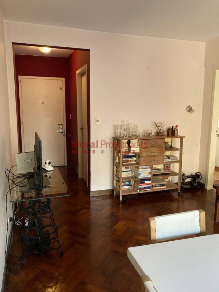 AMPLIO TRES AMBIENTES CON BALCON EN COLEGIALES